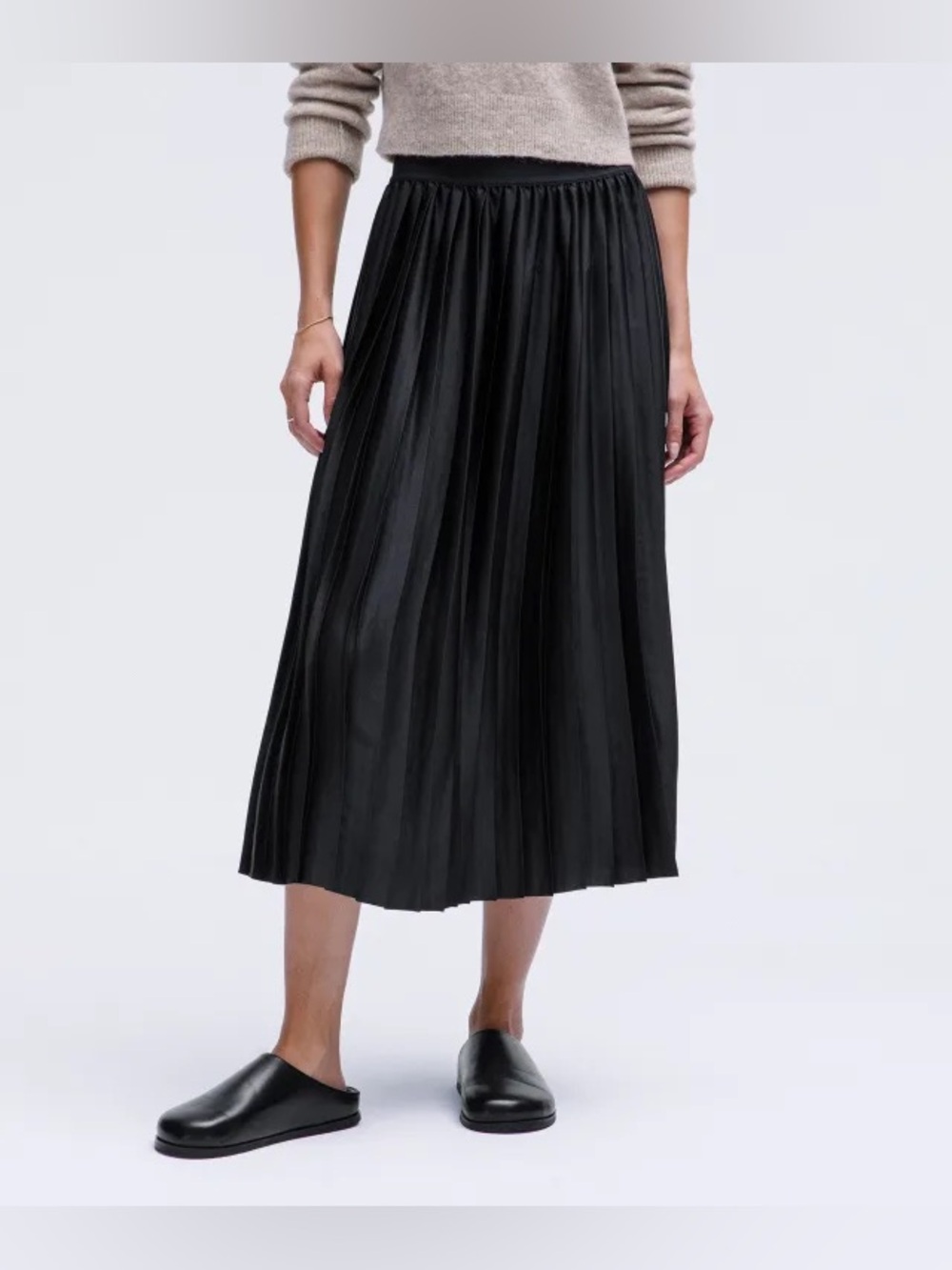 NWT Lululemon Satin Pleated Midi Skirt Black Sz XS